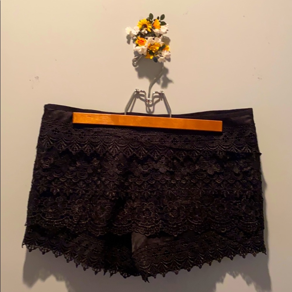 Shorts - Picture 2 of 2